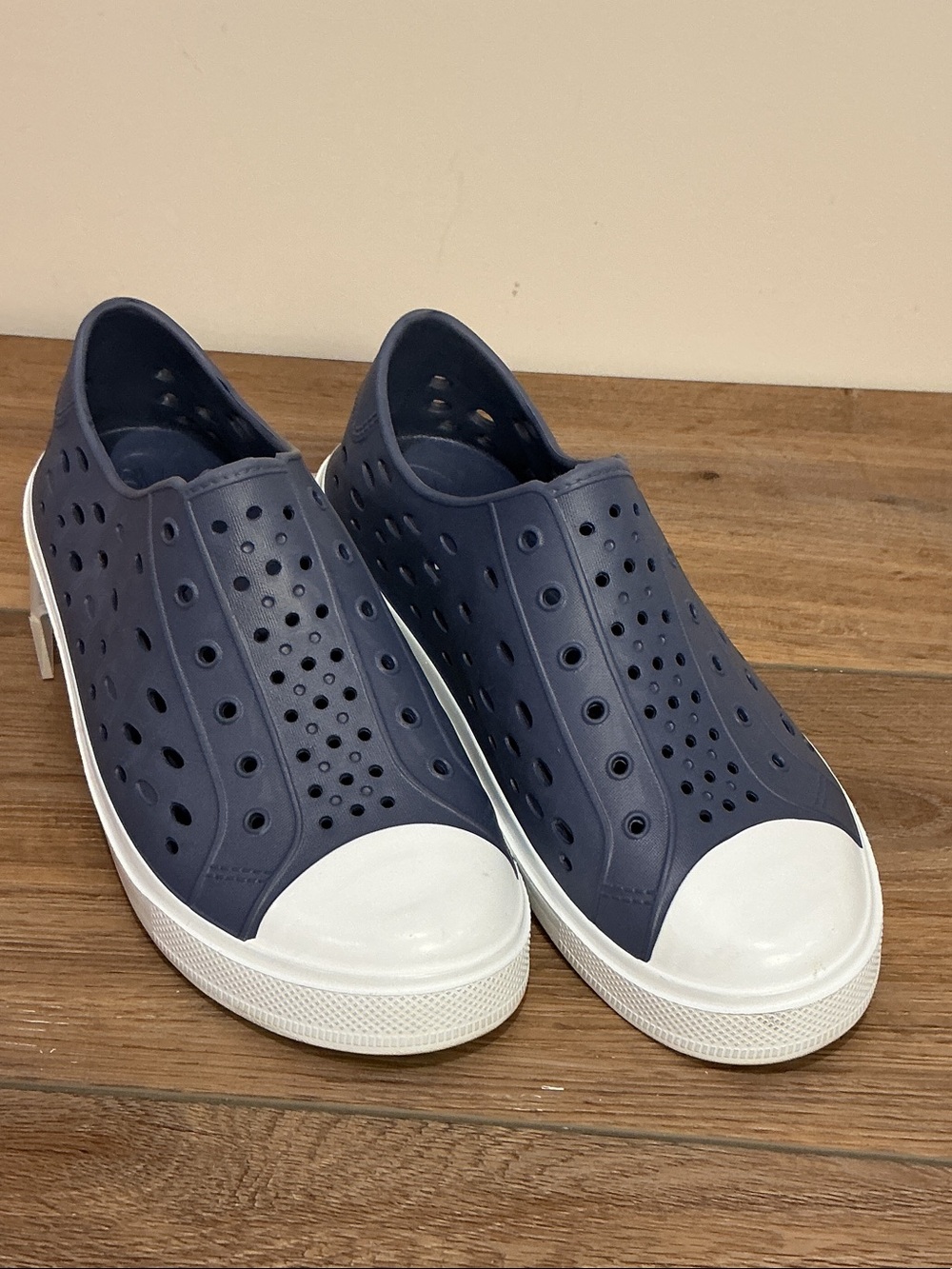 Crane Unisex Blue Slip-On Perforated Flats with White Toe, size 7/8
